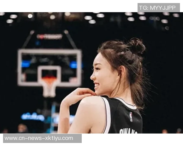 王芙蕖分享NCAA西北大学新赛季定妆照迎接第三年挑战尽享球场乐趣